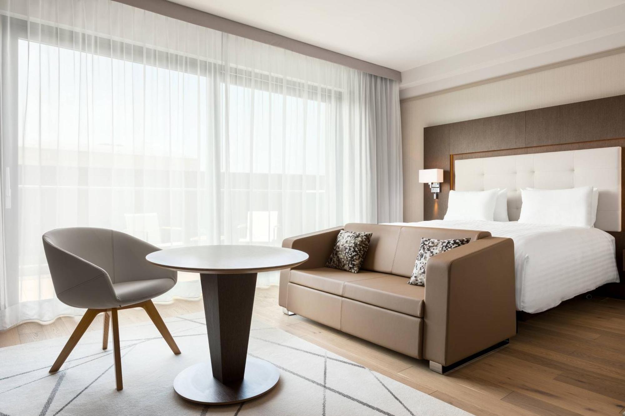 Ac Hotel By Marriott Wroclaw Exterior photo A room at the hotel